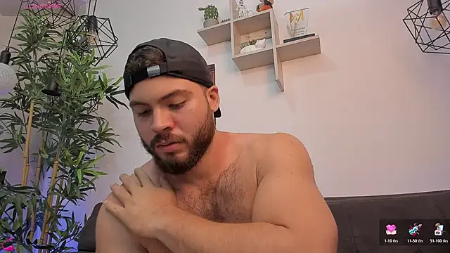 Snapshot of SebastianVilla_ chatting on 11-15-25, 11:43 SebastianVilla online show from 11-15-25, 11:43