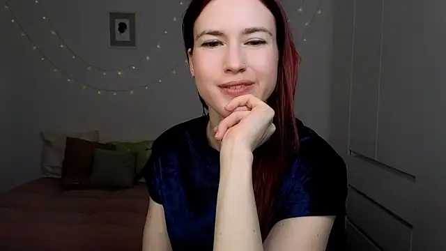 AliciaNewell online show from 04-04-26, 07:11
