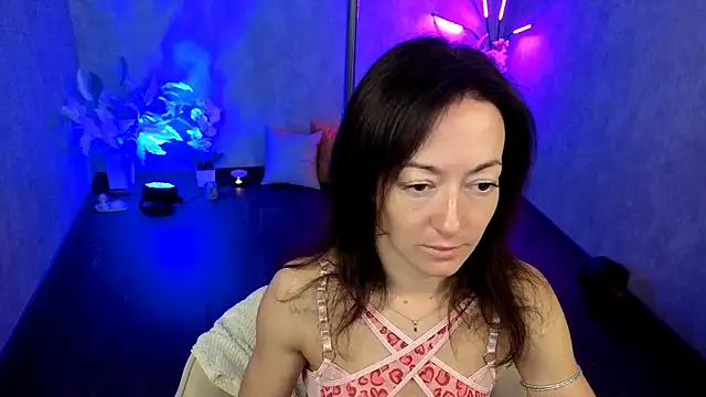 Snapshot of kimberlyray777 chatting on 06-29-26, 04:41 kimberlyray777 online show from 06-29-26, 04:41