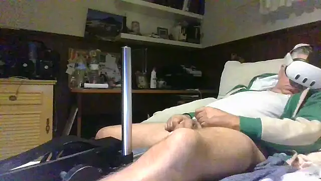 Snapshot of parejamlga58 chatting on 12-04-24, 01:47 parejamlga58 online show from 12-04-24, 01:47