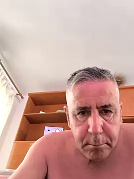 Snapshot of parejamlga58 chatting on 10-26-25, 03:07 parejamlga58 online show from 10-26-25, 03:07