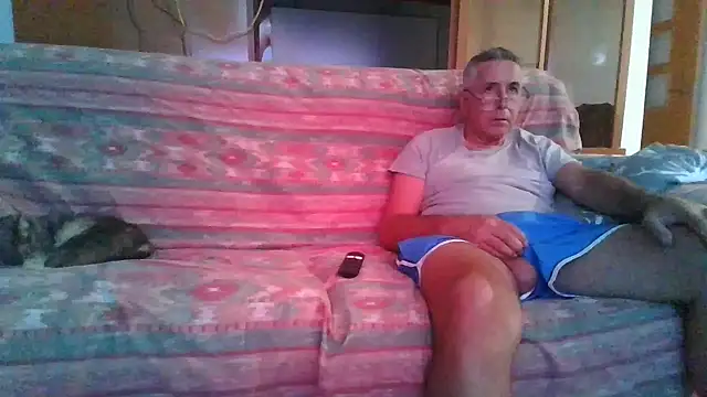 Snapshot of parejamlga58 chatting on 11-02-25, 05:37 parejamlga58 online show from 11-02-25, 05:37