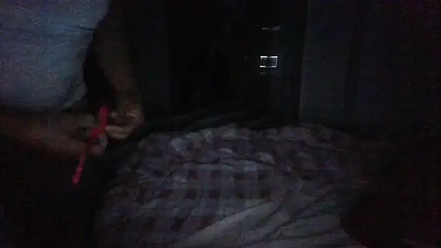 Snapshot of parejamlga58 chatting on 12-13-25, 11:32 parejamlga58 online show from 12-13-25, 11:32