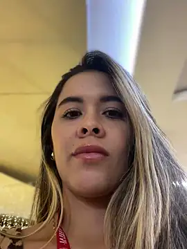 Snapshot of Emilia_Bakerr chatting on 12-14-24, 11:56 Emilia Bakerr online show from 12-14-24, 11:56