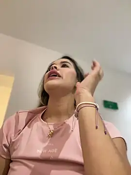 Snapshot of Emilia_Bakerr chatting on 01-14-25, 06:38 Emilia Bakerr online show from 01-14-25, 06:38