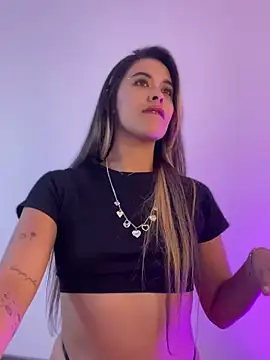 Snapshot of Emilia_Bakerr chatting on 03-06-25, 09:20 Emilia Bakerr online show from 03-06-25, 09:20