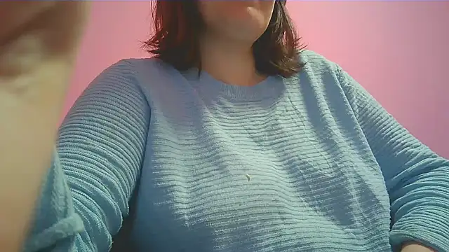 Snapshot of Lucinka1 chatting on 12-06-24, 05:22 Lucinka1 online show from 12-06-24, 05:22