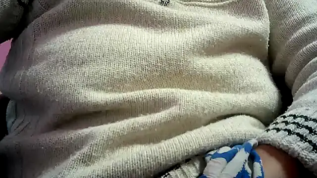 Snapshot of Lucinka1 chatting on 12-19-24, 02:13 Lucinka1 online show from 12-19-24, 02:13