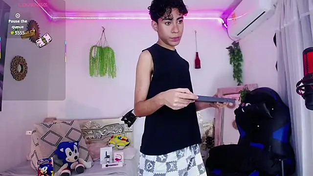 huge armound online show from 04-07-26, 04:24