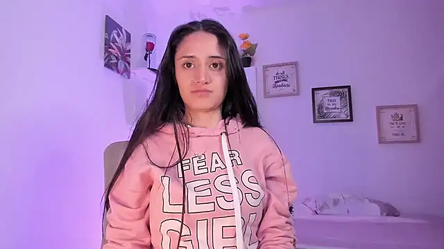  Caroliinee  online show from 02-16-25, 01:58