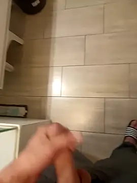 Snapshot of victortt chatting on 10-04-25, 09:35 victortt online show from 10-04-25, 09:35