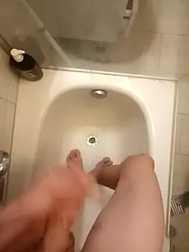 Snapshot of victortt chatting on 10-26-25, 07:20 victortt online show from 10-26-25, 07:20