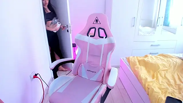 KaylaLaine online show from 03-19-25, 06:24