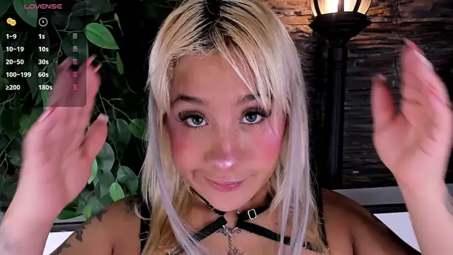 miss danika online show from 03-05-25, 11:06