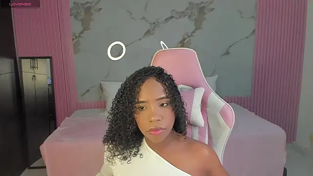 lia 16 online show from 02-05-25, 03:31