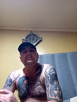 Snapshot of TrainedFinder5 chatting on 10-03-25, 01:13 TrainedFinder5 online show from 10-03-25, 01:13