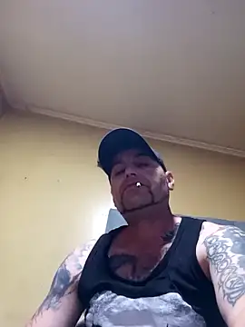 Snapshot of TrainedFinder5 chatting on 10-14-25, 12:44 TrainedFinder5 online show from 10-14-25, 12:44