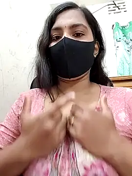 Snapshot of Ritusri_Dotta chatting on 04-27-26, 06:28 Ritusri Dotta online show from 04-27-26, 06:28