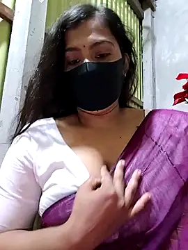 Snapshot of Ritusri_Dotta chatting on 05-18-26, 05:08 Ritusri Dotta online show from 05-18-26, 05:08