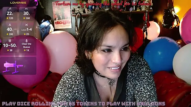 kureiji hentaii online show from 03-13-25, 04:16