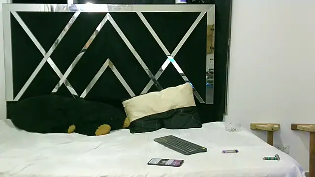 jessi aston online show from 01-05-25, 11:22