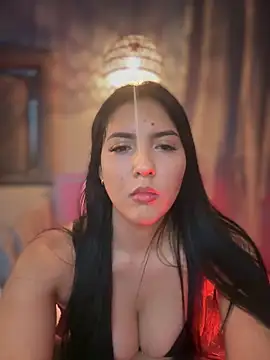 MarianaBenz online show from 02-07-25, 11:34