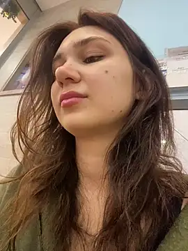 QuitieLia online show from 01-09-25, 08:24