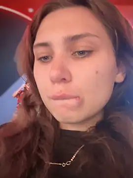 QuitieLia online show from 10-05-25, 08:34