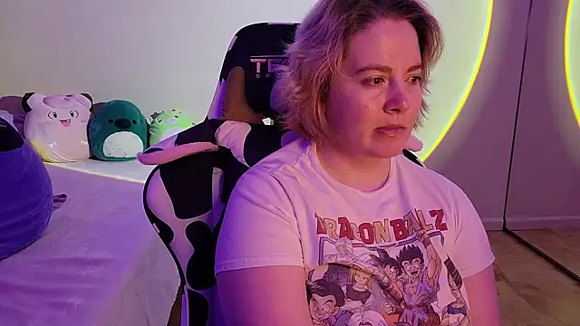 InternetFairy XO online show from 01-18-25, 09:45