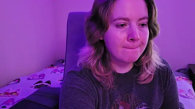 InternetFairy XO online show from 10-26-25, 08:53