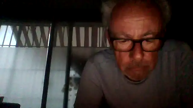 tuggy59 online show from 11-14-25, 06:56