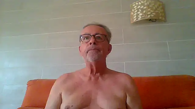 tuggy59 online show from 07-07-26, 06:47