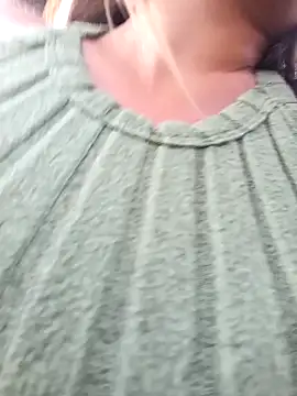 Snapshot of marena_saenz chatting on 01-08-25, 10:06 marena saenz online show from 01-08-25, 10:06