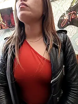 Snapshot of marena_saenz chatting on 01-31-25, 10:21 marena saenz online show from 01-31-25, 10:21