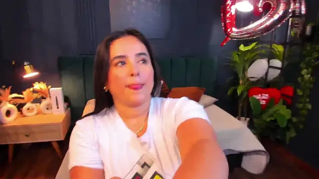 taylor bennet online show from 02-21-25, 07:10