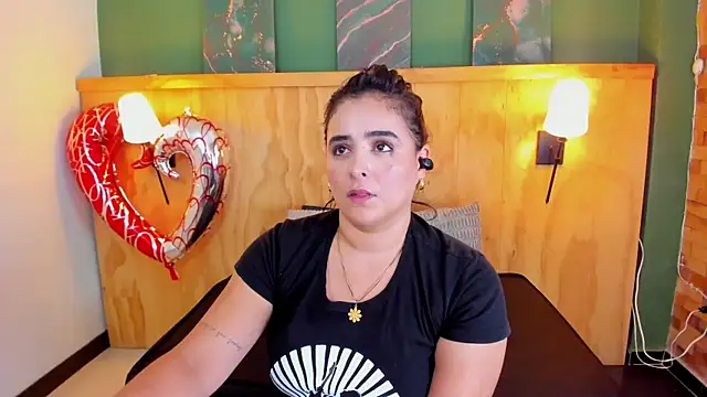 taylor bennet online show from 02-23-25, 06:23