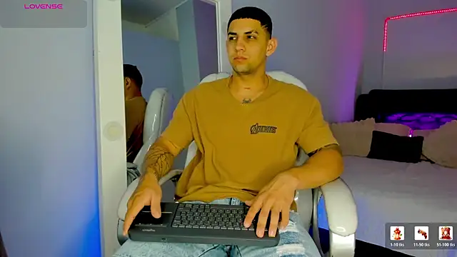 Alex cute77 online show from 07-18-26, 12:20