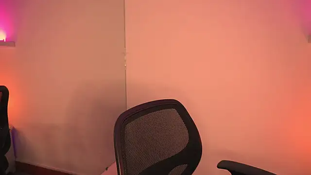 Gloomydoll online show from 02-06-26, 08:01