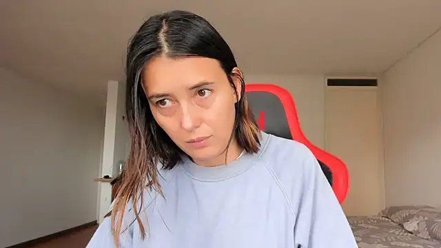 Snapshot of zoe_jeane_beker chatting on 02-11-25, 07:27 zoe jeane beker online show from 02-11-25, 07:27