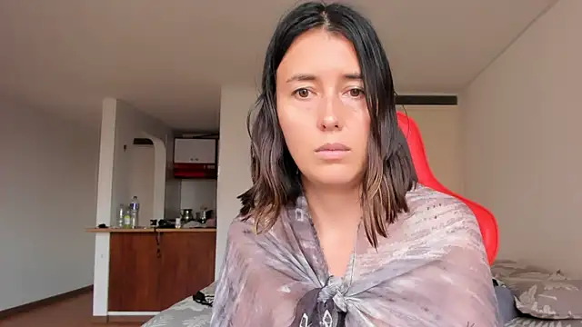 Snapshot of zoe_jeane_beker chatting on 02-11-25, 10:28 zoe jeane beker online show from 02-11-25, 10:28