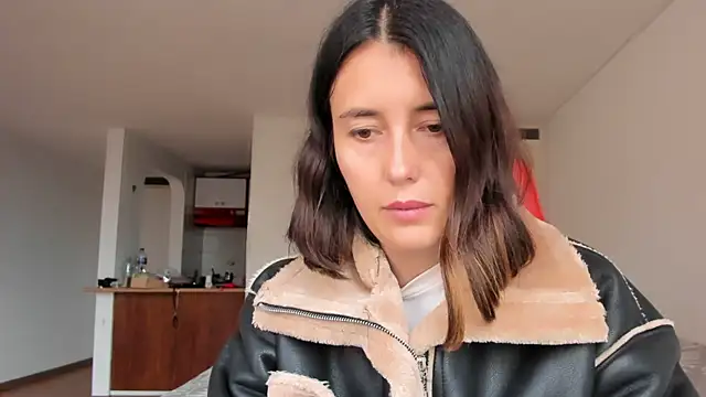 Snapshot of zoe_jeane_beker chatting on 02-13-25, 10:22 zoe jeane beker online show from 02-13-25, 10:22