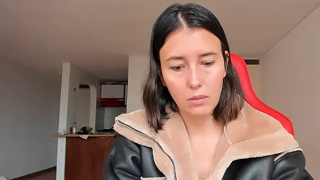 Snapshot of zoe_jeane_beker chatting on 02-17-25, 10:14 zoe jeane beker online show from 02-17-25, 10:14