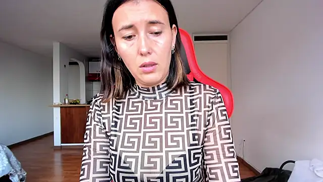 Snapshot of zoe_jeane_beker chatting on 02-19-25, 10:20 zoe jeane beker online show from 02-19-25, 10:20