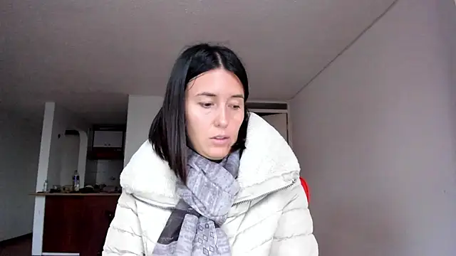 Snapshot of zoe_jeane_beker chatting on 03-04-25, 11:00 zoe jeane beker online show from 03-04-25, 11:00