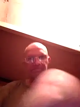 Snapshot of oksana722 chatting on 11-28-25, 09:06 oksana722 online show from 11-28-25, 09:06