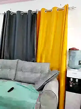 Snapshot of bebygirl143s chatting on 01-09-25, 06:57 bebygirl143s online show from 01-09-25, 06:57