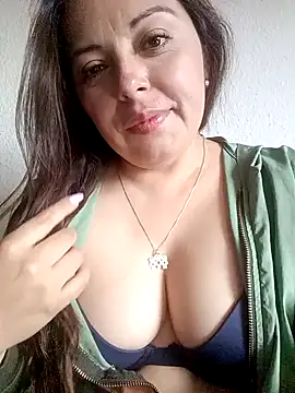 Snapshot of seherlatin chatting on 01-22-25, 10:15 seherlatin online show from 01-22-25, 10:15