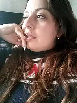 Snapshot of seherlatin chatting on 01-26-25, 10:24 seherlatin online show from 01-26-25, 10:24
