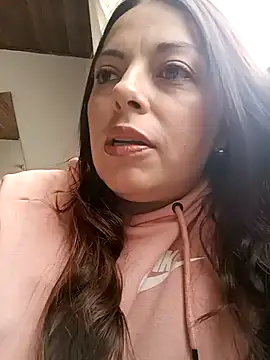 Snapshot of seherlatin chatting on 02-04-25, 07:22 seherlatin online show from 02-04-25, 07:22