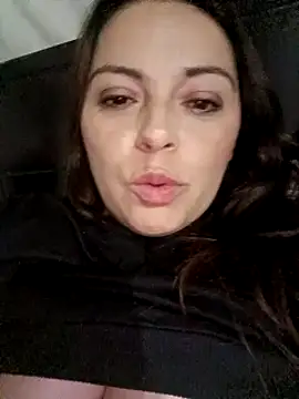 Snapshot of seherlatin chatting on 02-09-25, 01:44 seherlatin online show from 02-09-25, 01:44